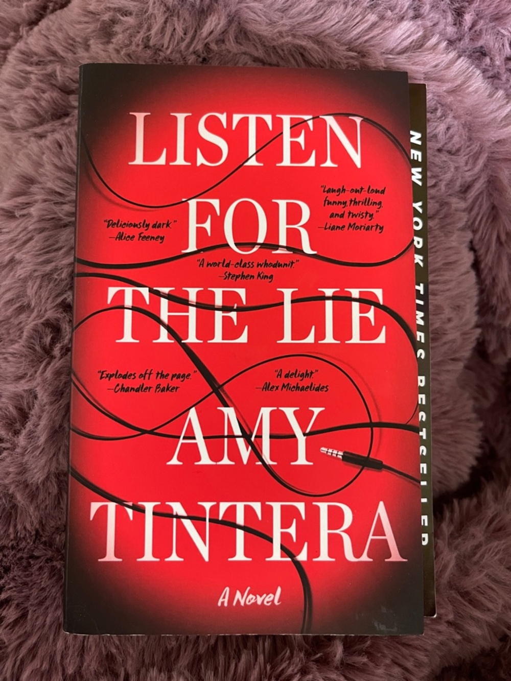 Listen for the Lie by Amy Tintera - Paperback
